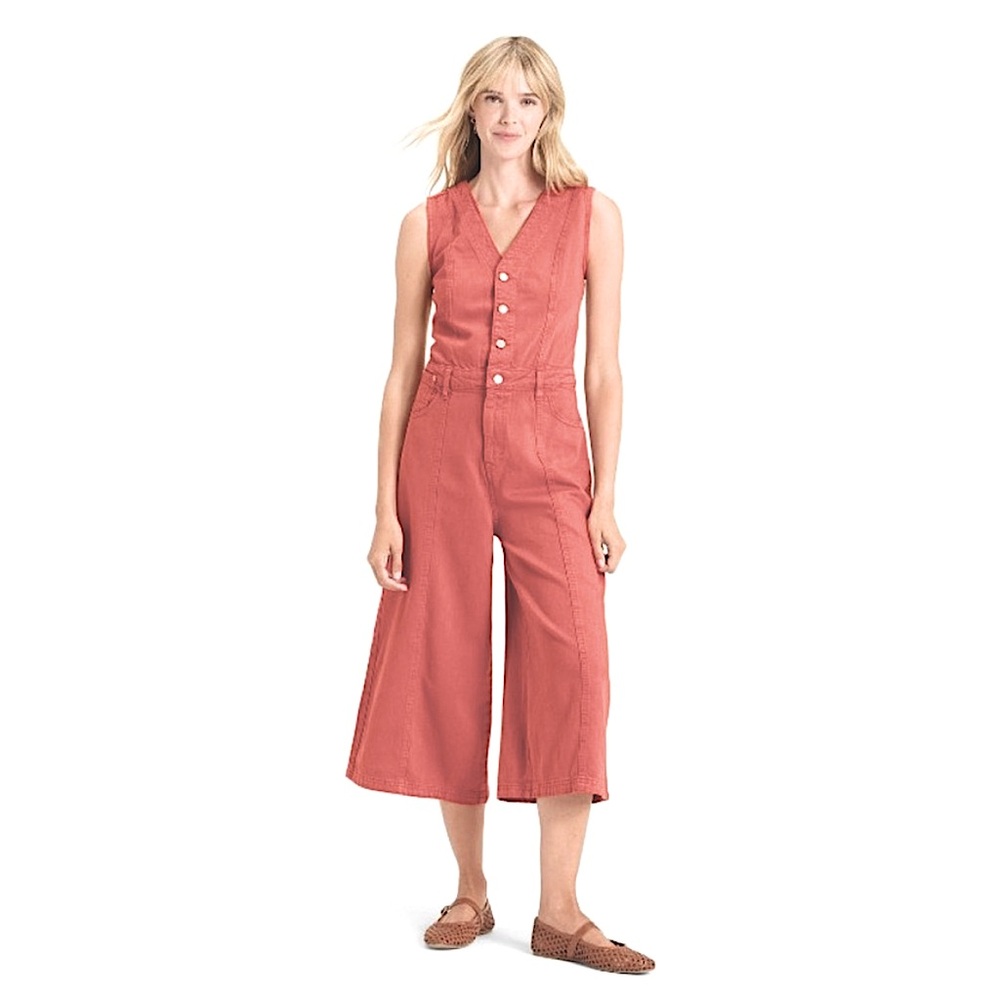 Universal Thread Woman’s Sleeveless V-Neck Coral Rust Cropped Wide Leg Jumpsuit